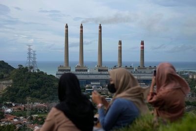 Indonesian coal industry risking a tough transition as demand declines, report says