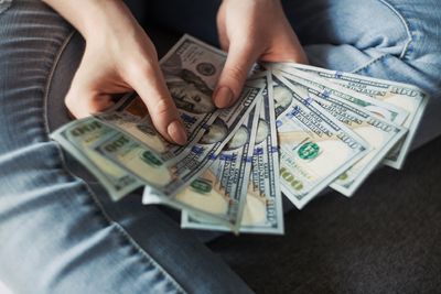 Unaffordable Habits: 10 Habits That Are Keeping You and Your Family Poor