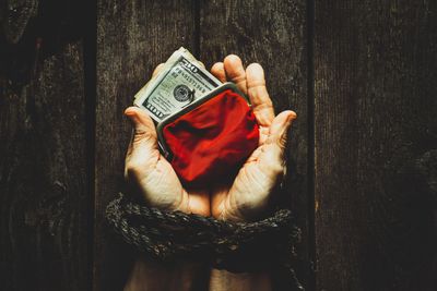 7 Financial Freedom Myths That Keep People Broke