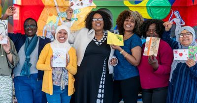 Art workshop helps refugee women to celebrate 'strength found in community'
