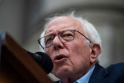 Bernie Sanders backs Zohran Mamdani in New York City mayoral primary