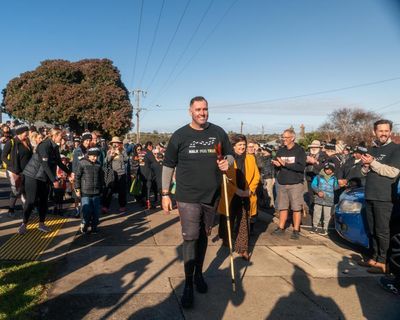 Walk for truth: hundreds of people join 486km trek from Portland to Melbourne for reconciliation
