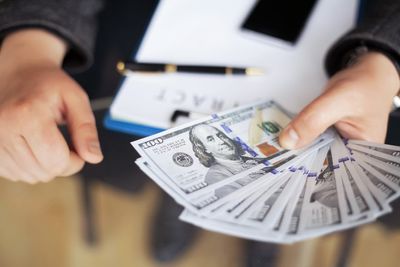 9 Wealth-Building Moves You Can Make Before Payday
