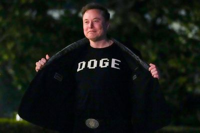 Federal employees say many government agencies at a standstill thanks to DOGE cuts: ‘We are set up for failure’