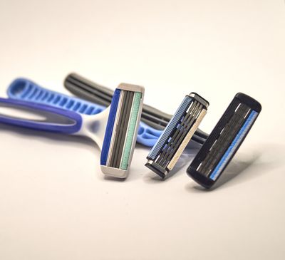 Here’s How Often You Should Get Rid Of Your Razors