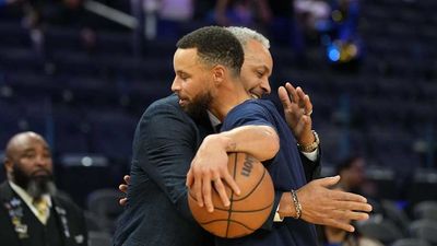 Why Steph Curry's Dad Thinks Son Can Be an Impact Player Into His 40s