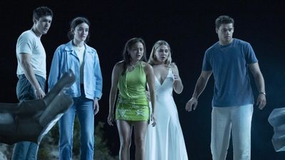 New trailer for I Know What You Did Last Summer sees Jennifer Love Hewitt's character going face-to-hook with the Fisherman in the horror sequel