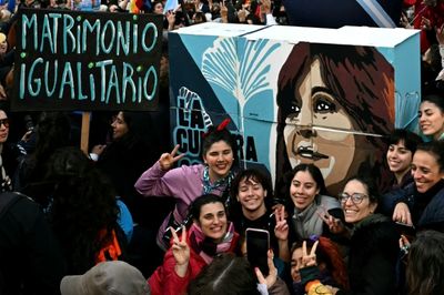 Argentine Ex-president Kirchner Begins Six-year Term Under House Arrest