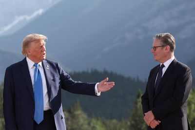 Trump meets with military leaders over Iran, after PM insists he wants peace