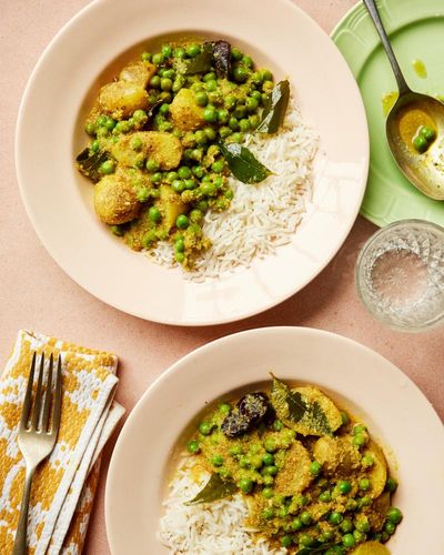 Maunika Gowardhan’s recipes for Indian pea curries