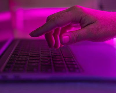 UK politicians propose ban on pimping websites