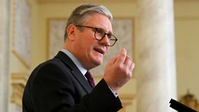 Starmer Stands Firm on PIP Cuts Despite Backlash from Labour Ranks
