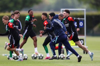 Arsenal set for training camp after players make pre-season 'demand' in bid to end trophy drought