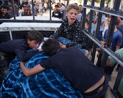 Israeli forces kill 11 Palestinians awaiting food trucks, say Gaza officials