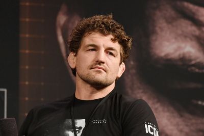Ben Askren’s wife ‘praying for miracle’ as MMA veteran battles pneumonia