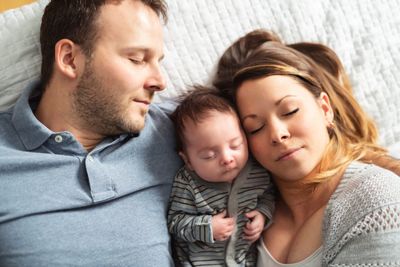 “Sleep When the Baby Sleeps” and Other Lies We Tell New Moms
