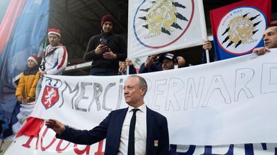 Tributes flow for former Lyon and Bordeaux legend Bernard Lacombe