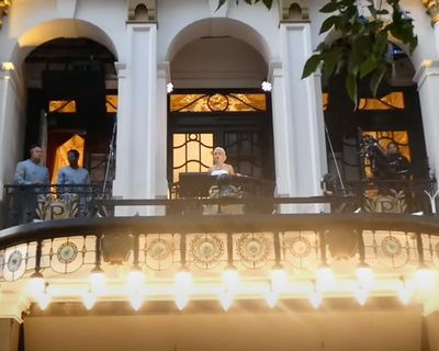 Don’t cry for me, all you boozers! The trouble with shifting Evita’s big balcony number from stage to street