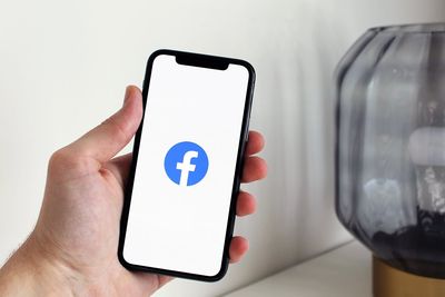 The Weirdest Things People Actually Try to Sell on Facebook Marketplace