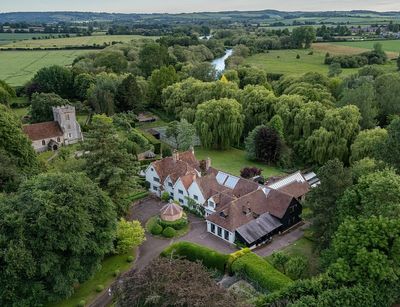 'We bought it on the spot': Michael Caine's former Oxfordshire home for sale for £10m