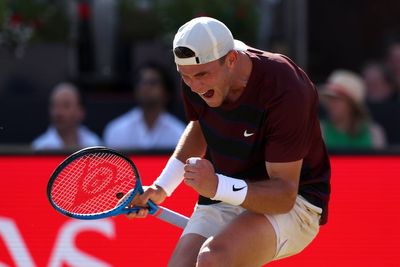 Jack Draper overcomes Alexei Popyrin to battle into Queen’s quarter-finals