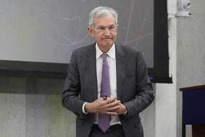 US Fed leaves interest rates unchanged amid economic uncertainty