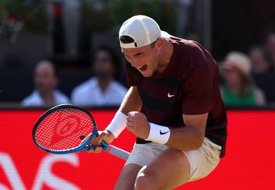 Queen's Club: Jack Draper vows to 'peak at Wimbledon' as he edges past Alexei Popyrin to reach quarter-finals