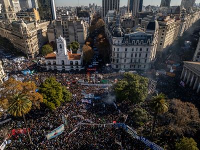 'Argentina With Cristina': Thousands Rally For Convicted Ex-president