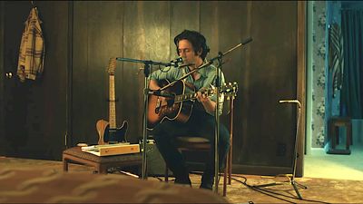 "He's going to repair the entire world." Watch the first trailer for Bruce Springsteen biopic Springsteen: Deliver Me From Nowhere, starring Jeremy Allen White from The Bear