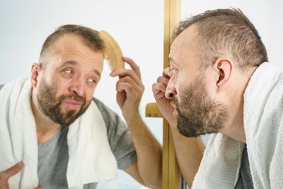 6 Signs Your Body Is Aging Faster Than It Should Be