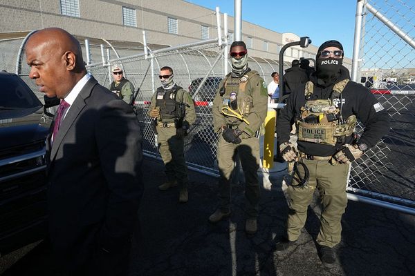 DHS to limit lawmaker access to ICE facilities after confrontations with Democrats