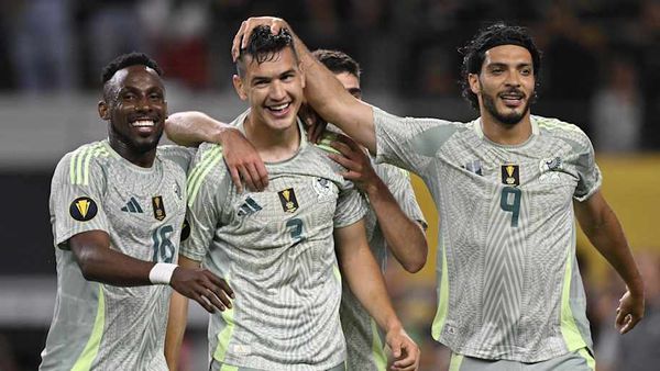 Suriname 0–2 Mexico: Player Ratings From Another Uninspiring El Tri Victory