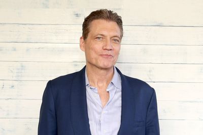 Holt McCallany on Mindhunter, David Fincher, and masculinity: ‘My mother would’ve berated me for trying to split the bill with a woman’