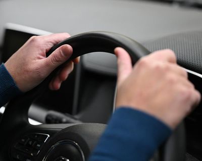 UK Uber drivers’ earnings cut after changes to secretive algorithm
