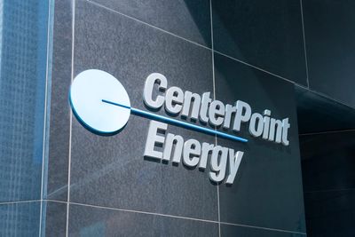 Is CenterPoint Energy Stock Outperforming the Nasdaq?