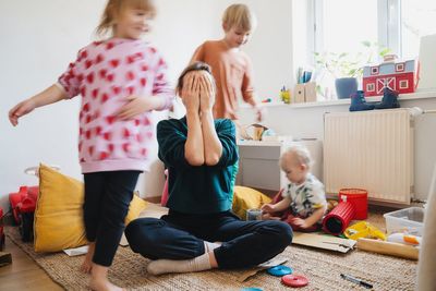 Three things a partner should do to help lighten a mother’s workload