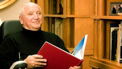 From Skyscrapers To Teakettles, Michael Graves Designed The Best