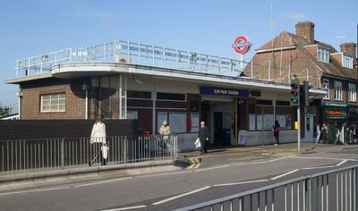 Chaos at London station after man allegedly spotted with gun