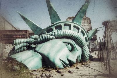 A failed nation-state in 150 days