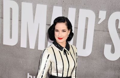 Dita Von Teese wouldn't want to 'expose' some people in her memoir