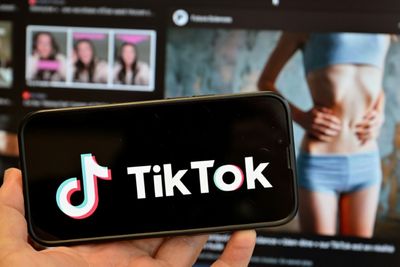 Trump Extends Deadline For TikTok Sale By 90 Days
