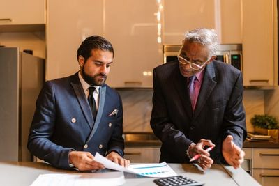 6 Financial Advisors Who Stole More Than They Helped You Earn