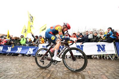 'The majority of riders say that this is not the biggest issue' - UCI to test gear limits at races from August, effectively banning most SRAM chainsets