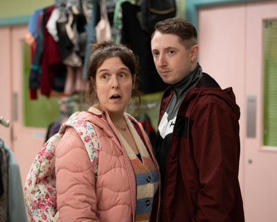 Pushers review – Rosie Jones’s hilarious disability drug sitcom is pure silliness