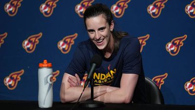 Caitlin Clark Lauds Steph Curry During First Visit to Chase Center for Fever-Valkyries