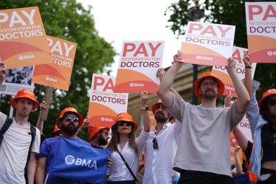 Hospital consultants may strike with junior doctors in pay row escalation