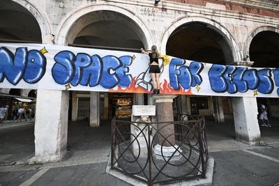 Angry Venice locals protest ahead of Jeff Bezos wedding party