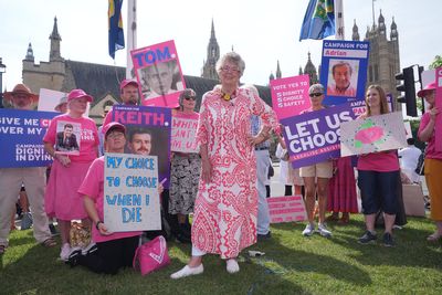 Campaigners for and against assisted dying make feelings known at Westminster