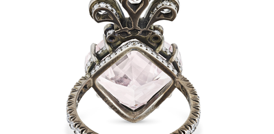 A pink diamond just sold for over US$ 14 million – no wonder, when you look at the mysteries behind their chemistry
