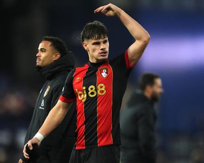 Liverpool agree deal to sign Milos Kerkez from Bournemouth for £40m